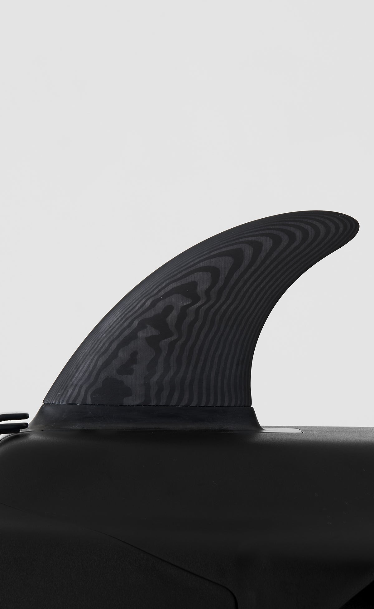 LIND Canvas electric surfboard - fin